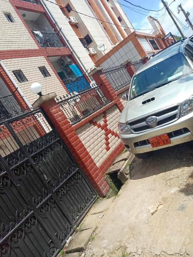 Ange Raphael Hotel Douala Luaran gambar