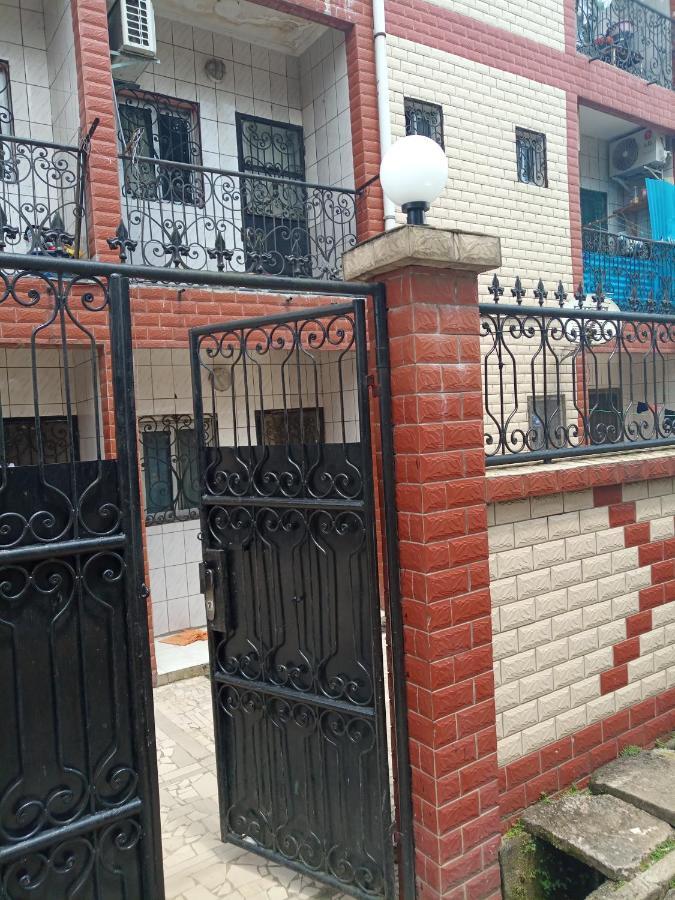 Ange Raphael Hotel Douala Luaran gambar